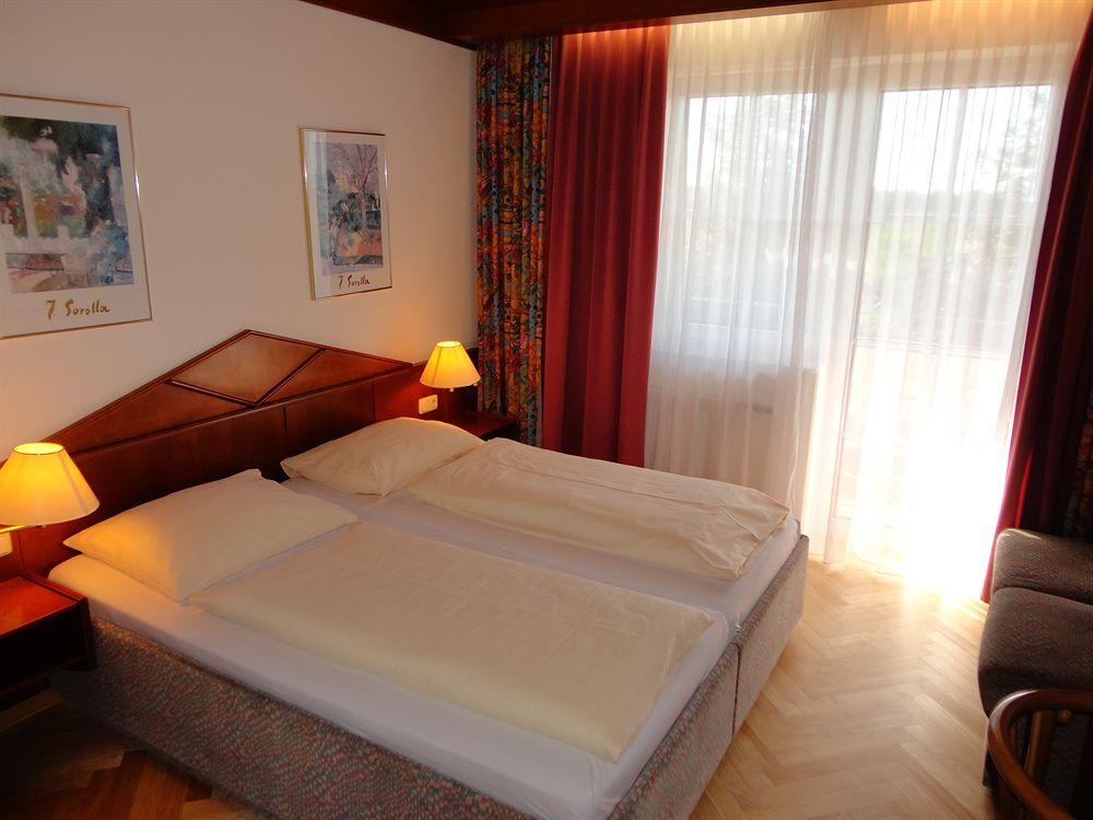 Business-Hotel Stockinger Ansfelden Esterno foto